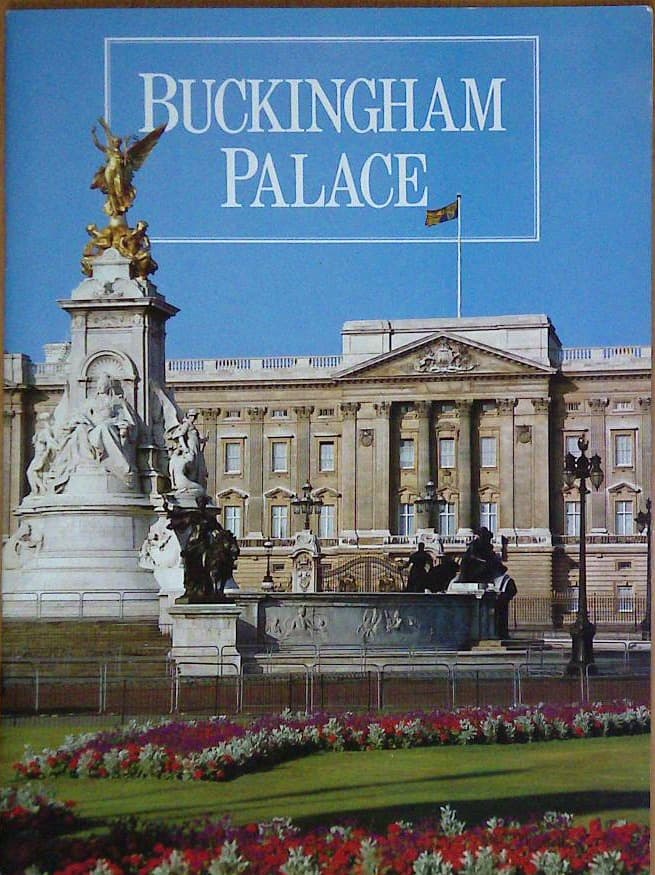 Naslovnica knjige Buckingham palace