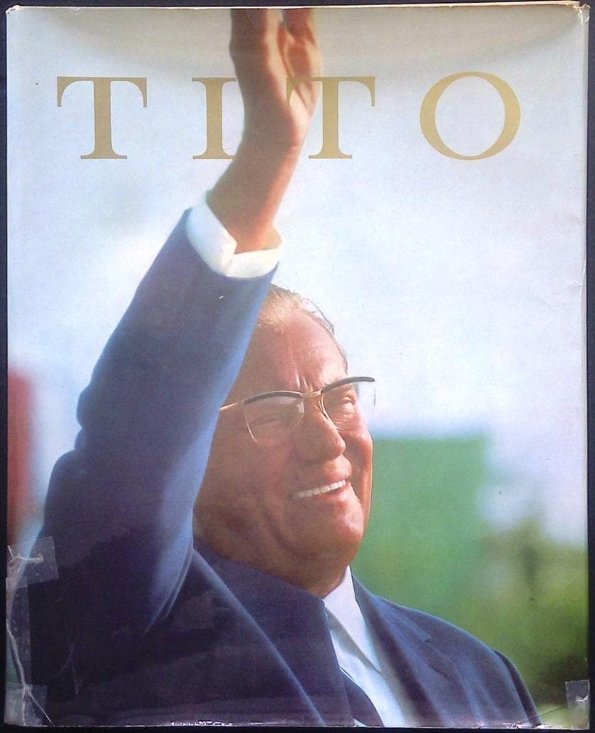 Naslovnica knjige Josip Broz Tito - Monografija