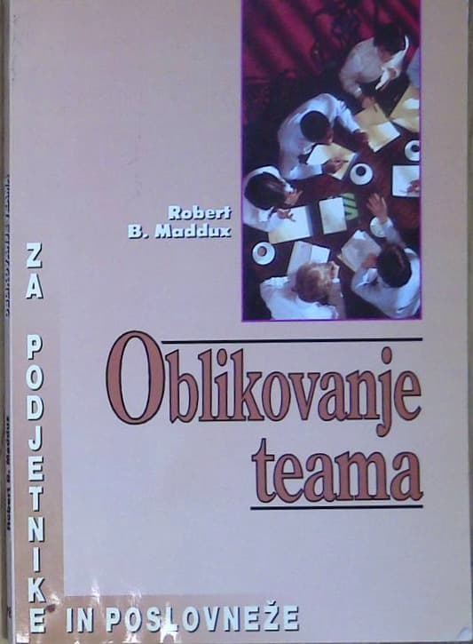 Naslovnica knjige Oblikovanje teama